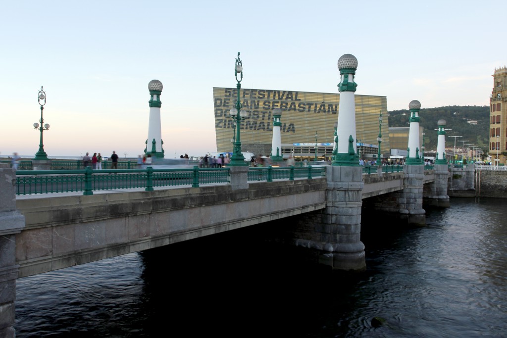 San Sebastián; Donosti. Puente del Kursaal o de la Zurriola y P